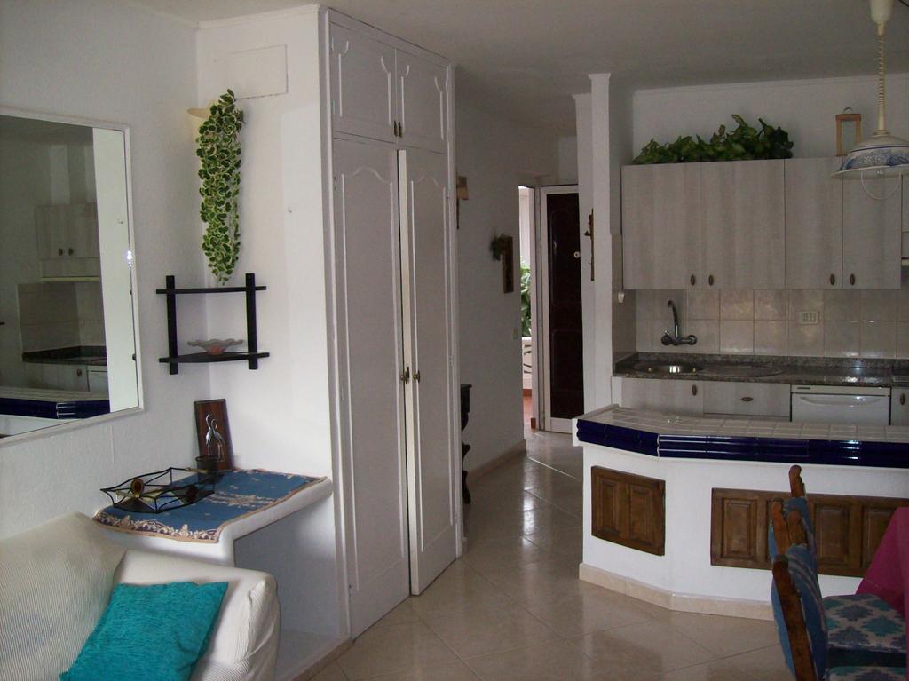 By Jonni Res. Chaparral Vila Costa Del Silencio Exterior foto