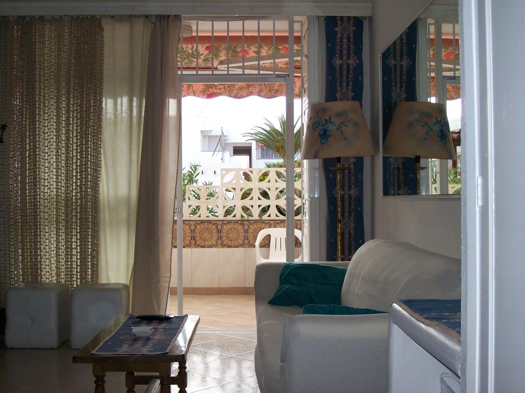 By Jonni Res. Chaparral Vila Costa Del Silencio Exterior foto